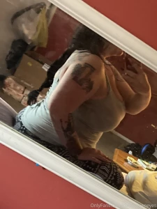 What s your favorite part of this pic lol don t mind the dirty mirror part 1