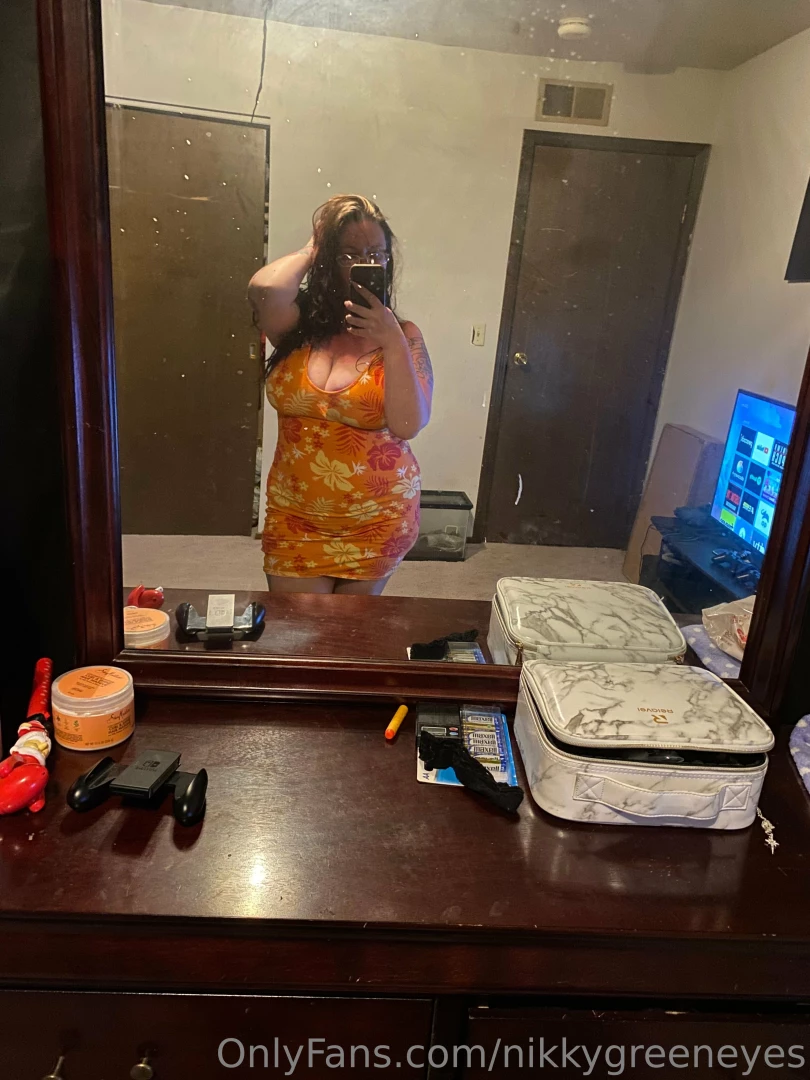 Bodysuit on in first 2 no bodysuit or bra in last 2 posting sexy pics part 3 