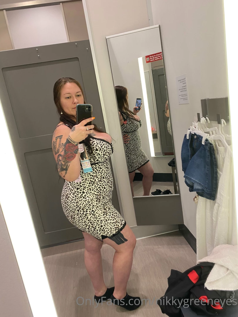 Y all like my new dress 