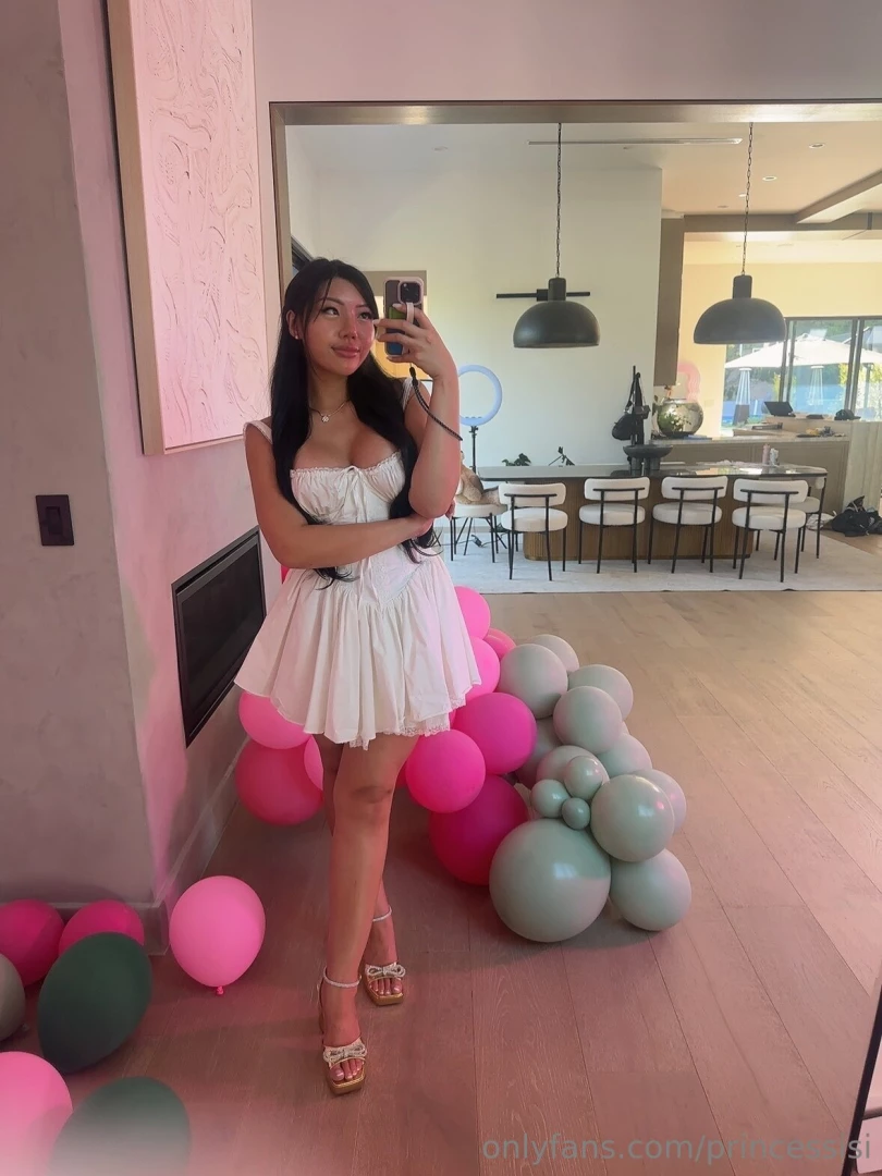 More naughty hd pics cumming soon 