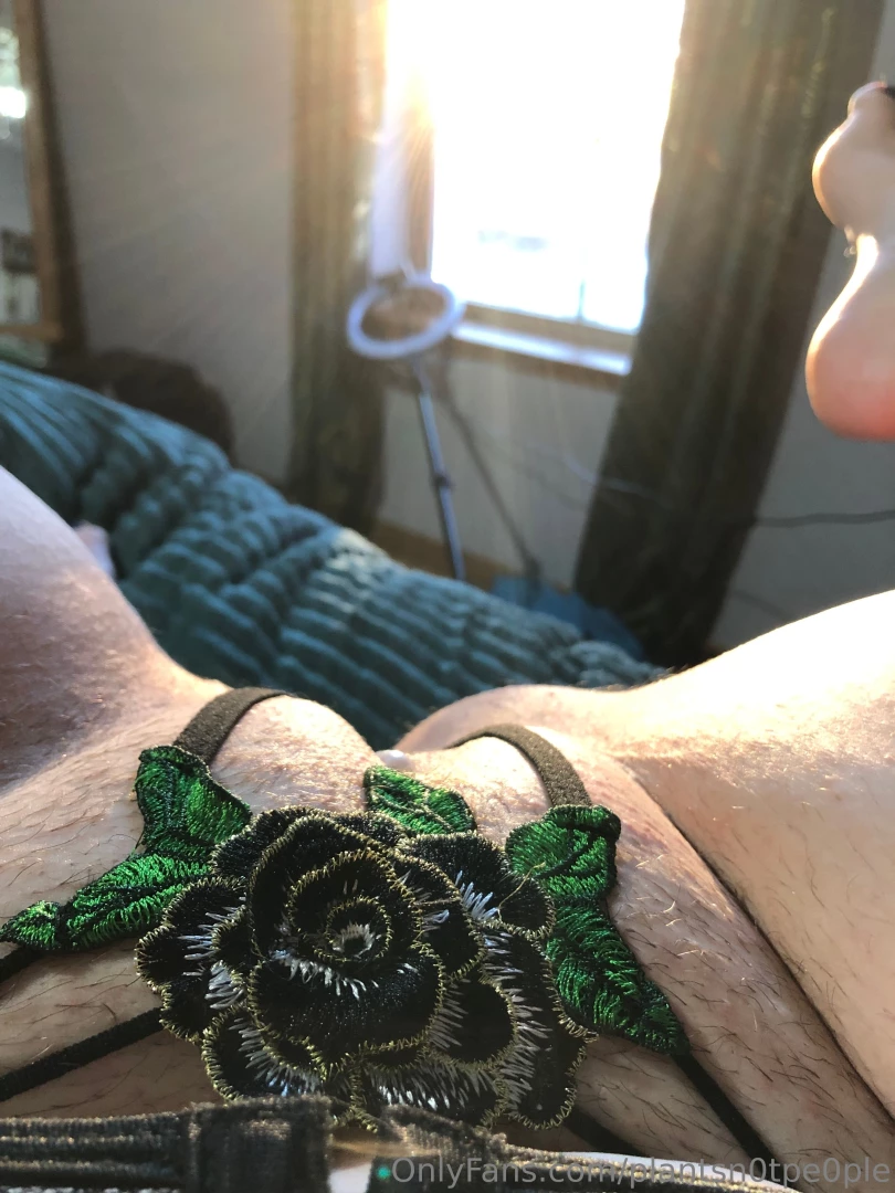 Did i post this i love this g string the pearls are amazing 