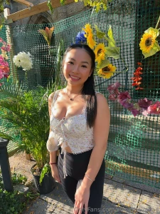 How s this look on me