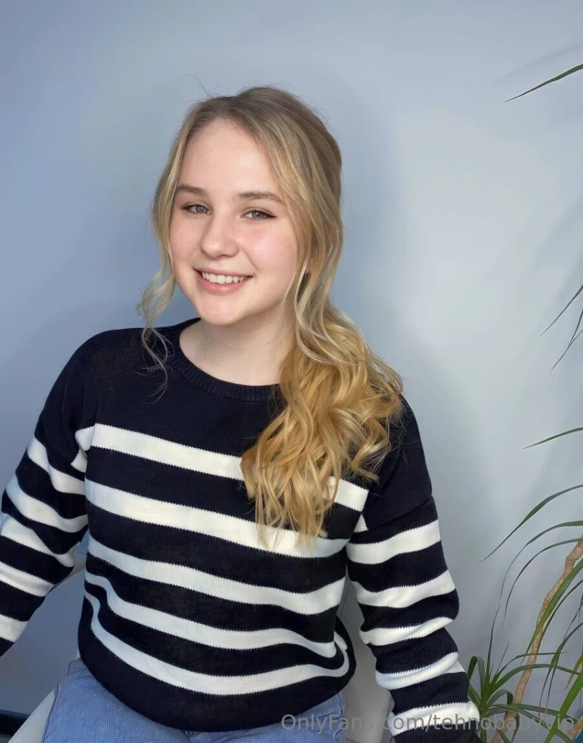 She natalie_soulmate is free today for you free 0 busty hottie part 226 