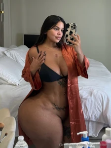 It s sat night and i don t have any plans babeee take me out of my bed