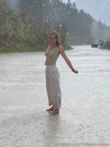 If i held out my hand to u would u take it and dance under the rain