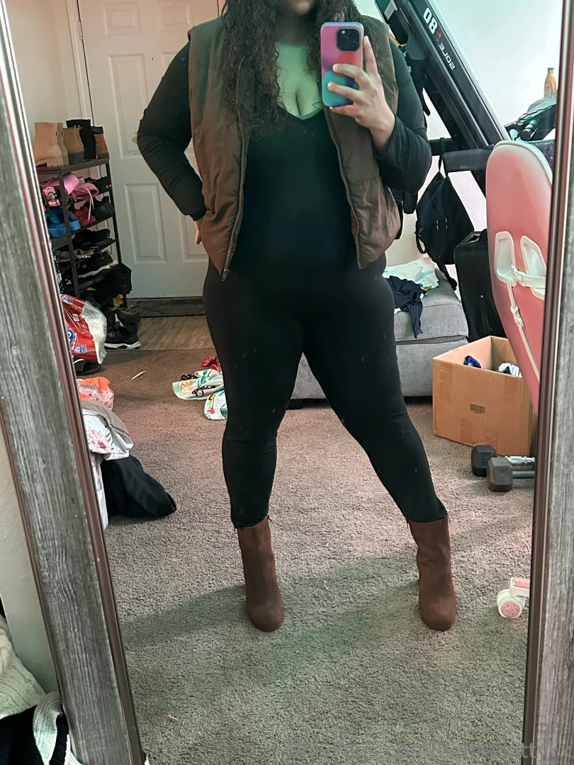 I look sexy in clothes too 