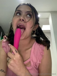 I keep fantasizing about sucking your dick i can t wait to see you so part 1