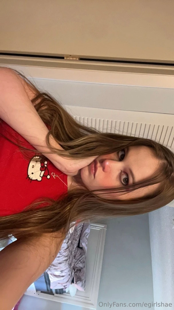 The only way to my heart is by smacking my booty daily 