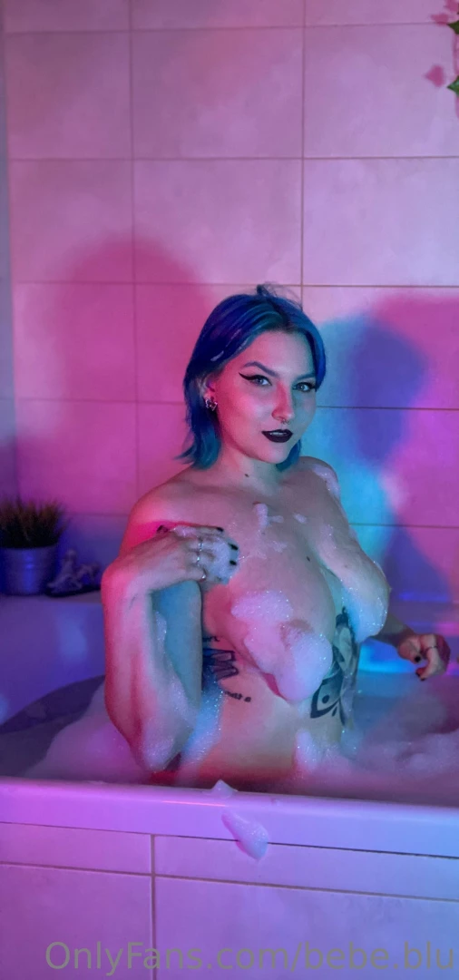 This time i invited dirtie_pixie to my bathtub and it was wet as fuck part 15 