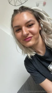 Huhu chloe mein name ich hab mich mal hier angemeldet da ich part 2