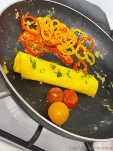 Food from me is probs better than cumming 3 part 1