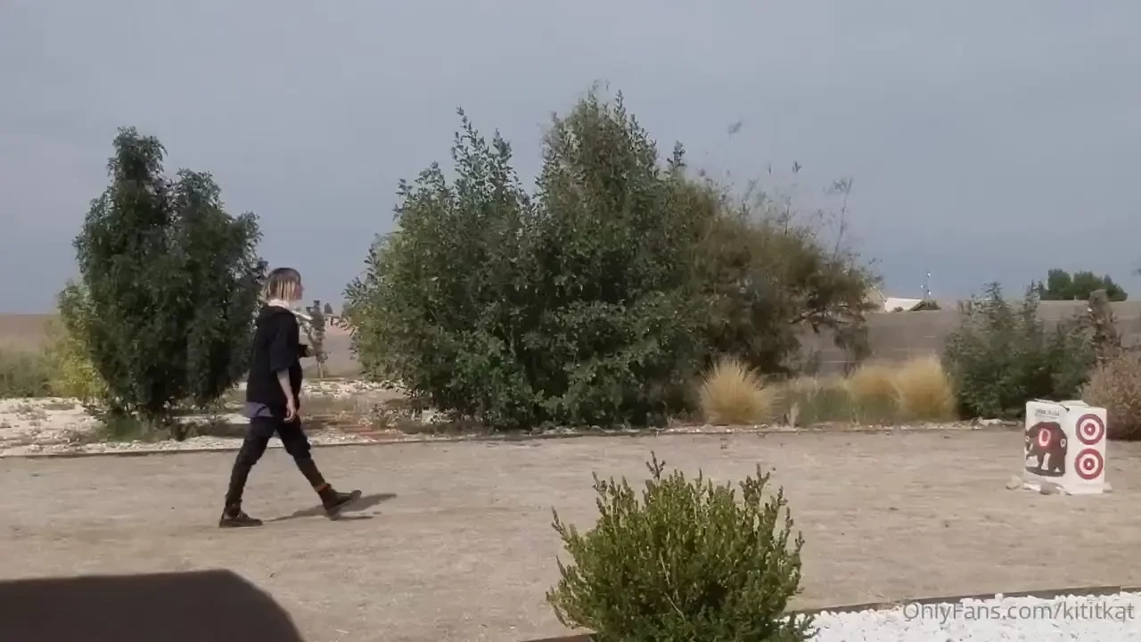 Throwing knives part 1 