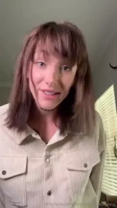 Step mommy is going to make your injured penis feel all better ok