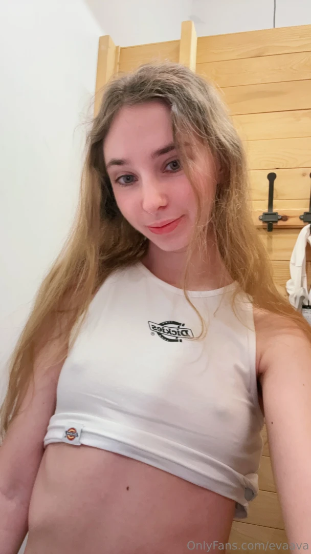 What style is better by the way if you like it you can buy me this 