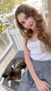 Chilling with my cute friend lt