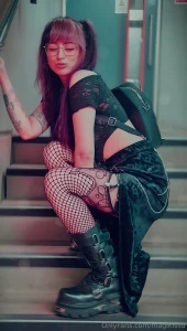 Skindred was amaaazzinng what do ya ll think about my outfit uwu part 1