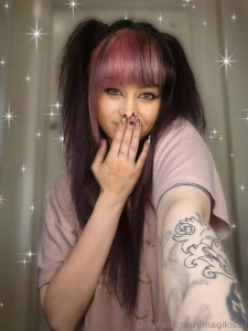 Skindred was amaaazzinng what do ya ll think about my outfit uwu