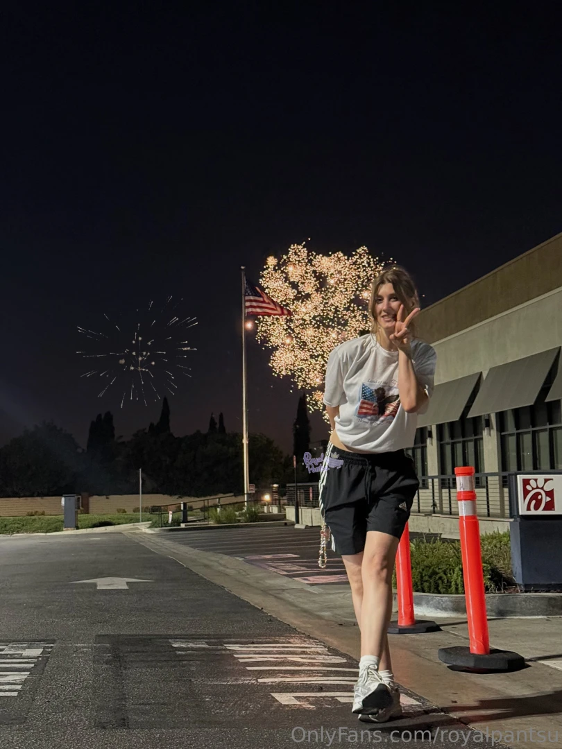 Happy 4th of july everyone returned from my touching grass saga just part 2 