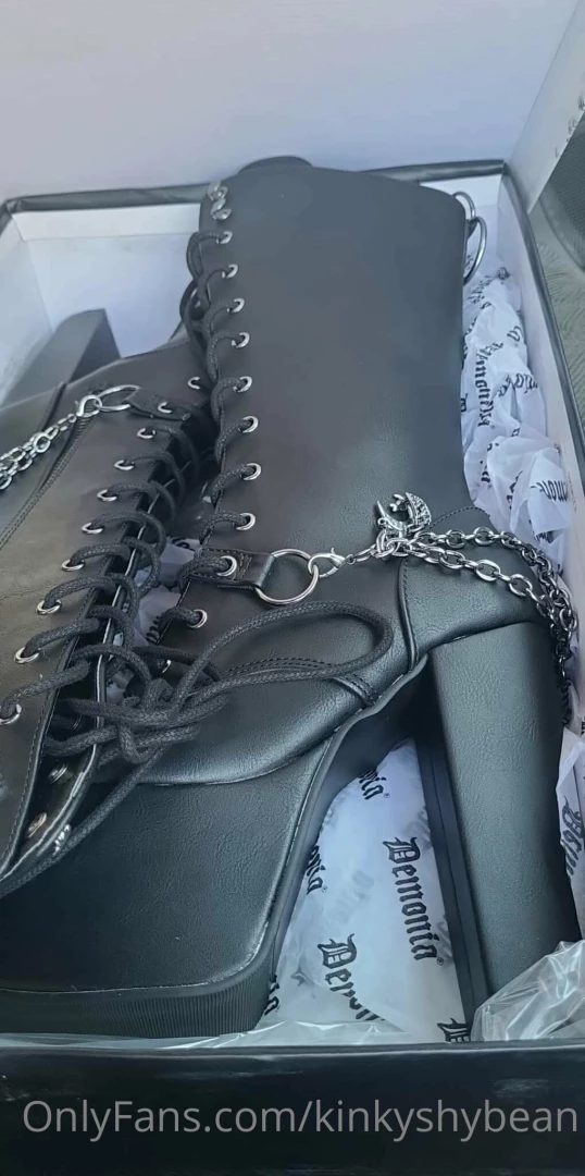 New shoes should i model them 