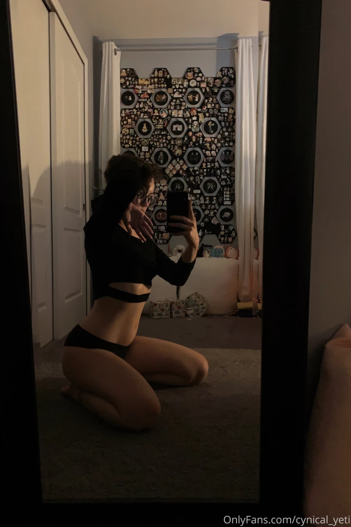 Crawling out of my post con exhaustion maybe i might take another nap 