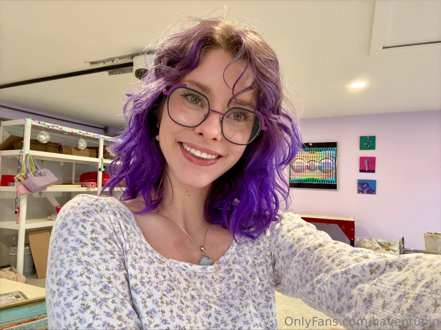 Heyy come say hi back 