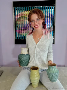 Hi i hope you re having a good day come make your day better haven