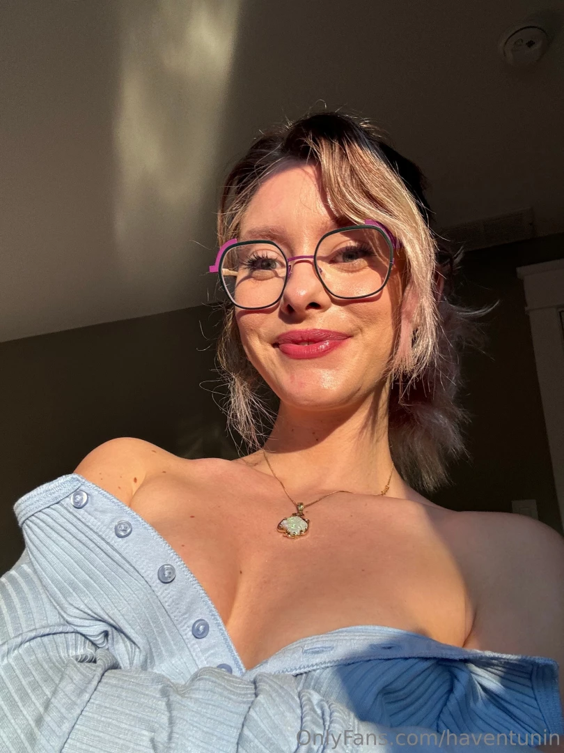 I go live on my main page haven tunin everyday btw 