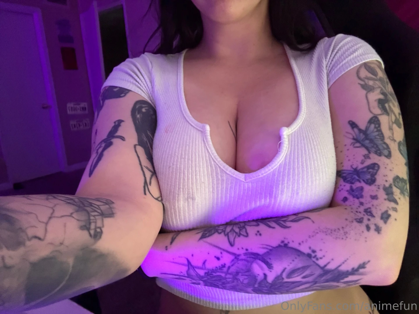 Be a good boy and send me something to make me smile if your lucky you part 1 