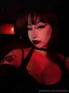 Your account exists to serve me pig the red light isn t just ambiance