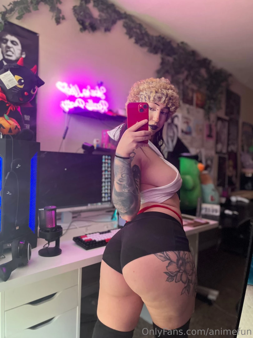 Couldn t resist giving you a little peek from this angle 