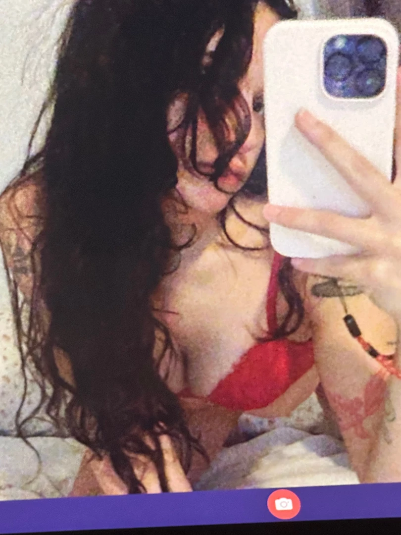 Can i be ur cam girl 