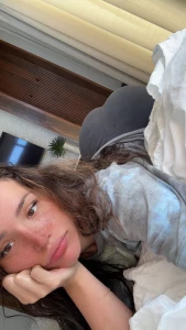 This gaze is looking for some good company dm me if you re it