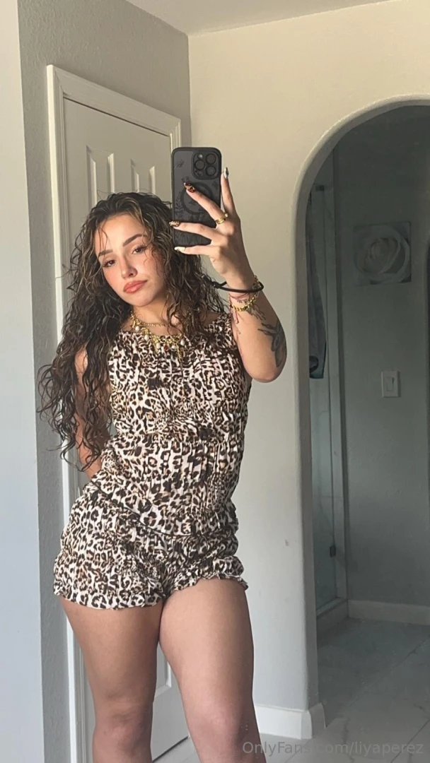 Just a little bathroom selfie before things get wild 