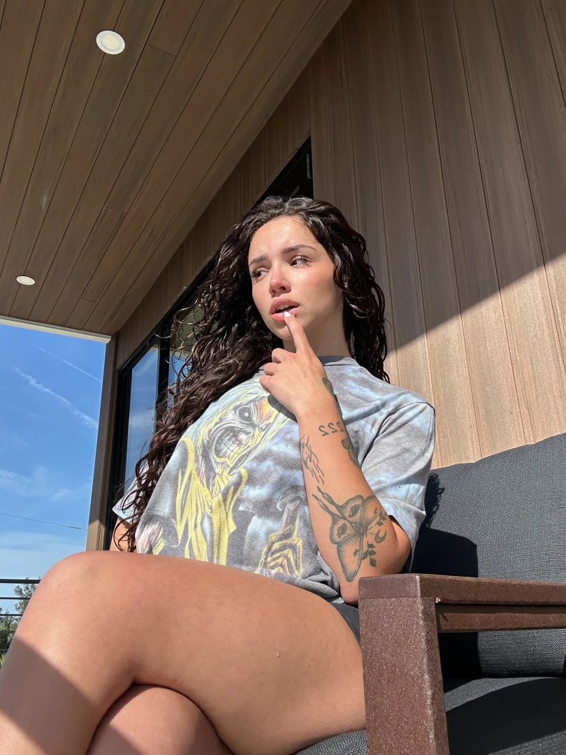 Morning glow hits different on me don t you think 