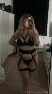 Do you prefer the front or back one person that comments will get