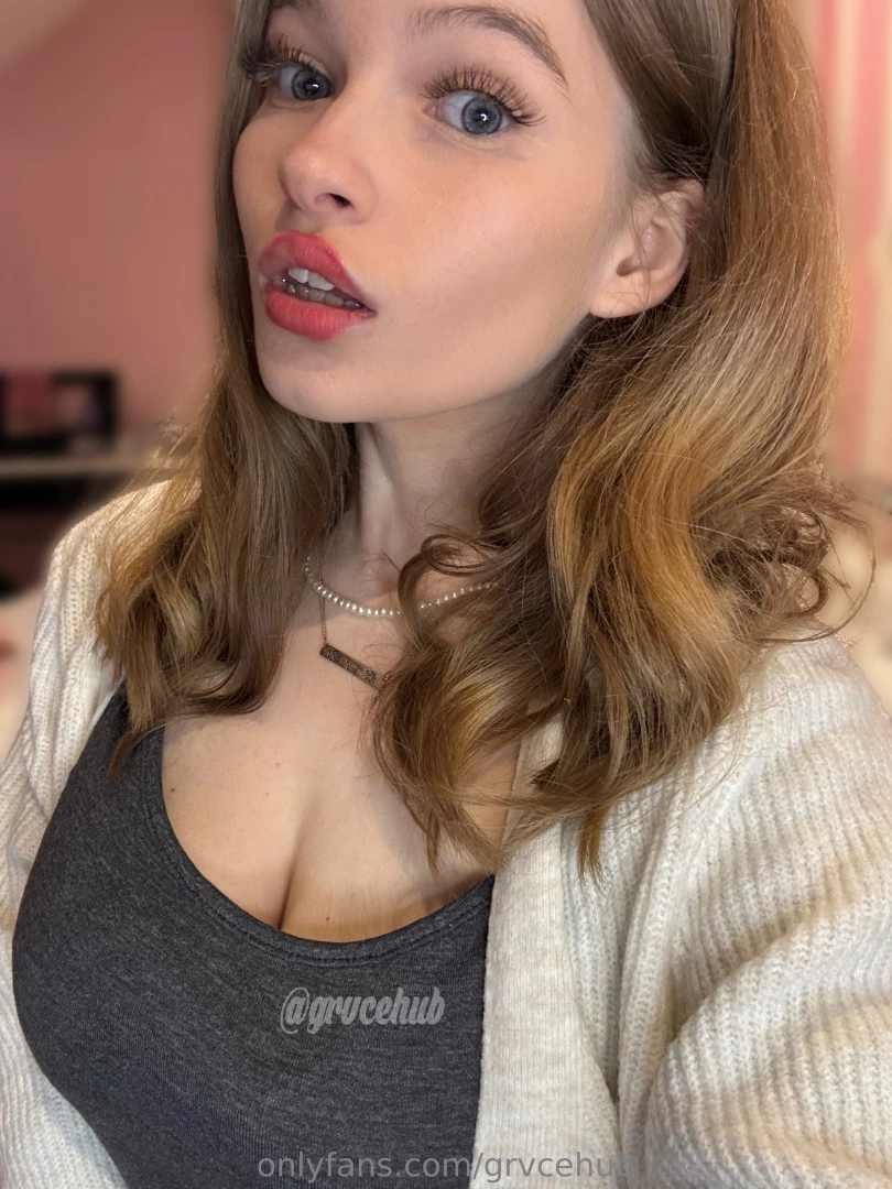 Naughtier topless ver of this pic on my vip page https onlyfans com 