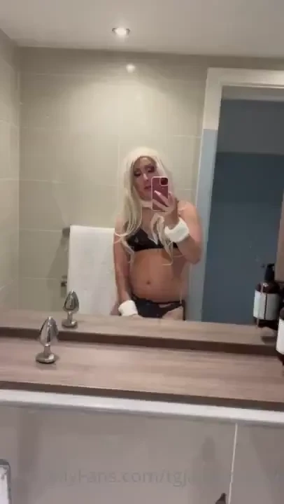 Rubbing my lil clitty first chance i got after being let out of my 