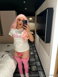 This is what i wore to go watch the barbie movie with my lil caged