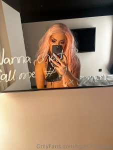 Daddies lil callgirl xoxo