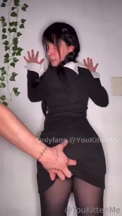 As promised im dropping my wednesday addams cos video with a twist 