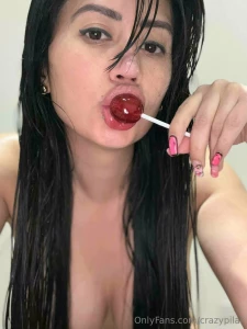 I m sending you a million kisses through the screen can you feel them