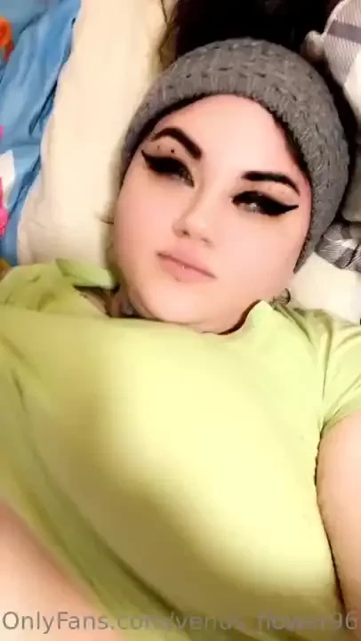 Wanna see my titties go up and down while we fuck 