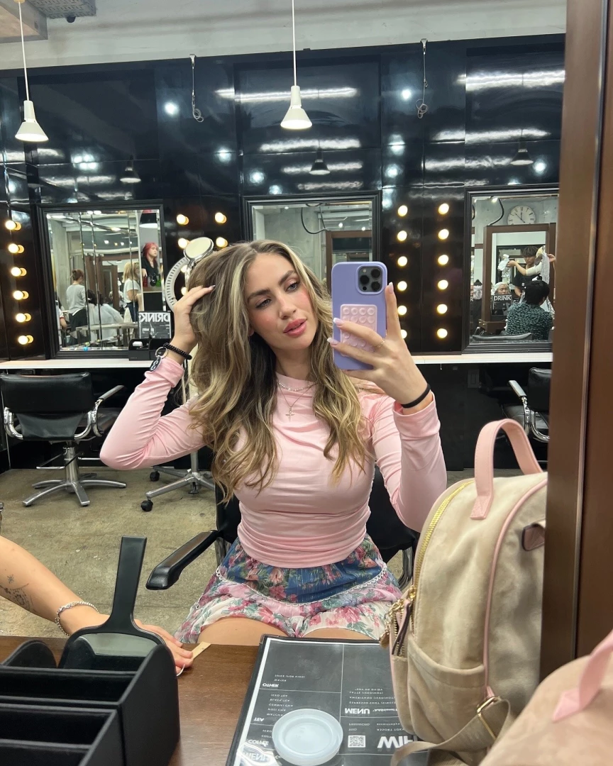 You re coming to my dms right 