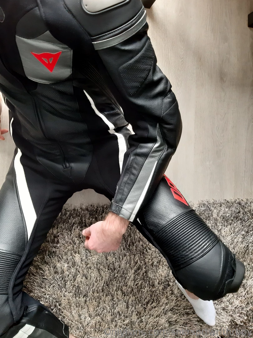 My older dainese veloster suit don t have it any more but still a hot part 27 