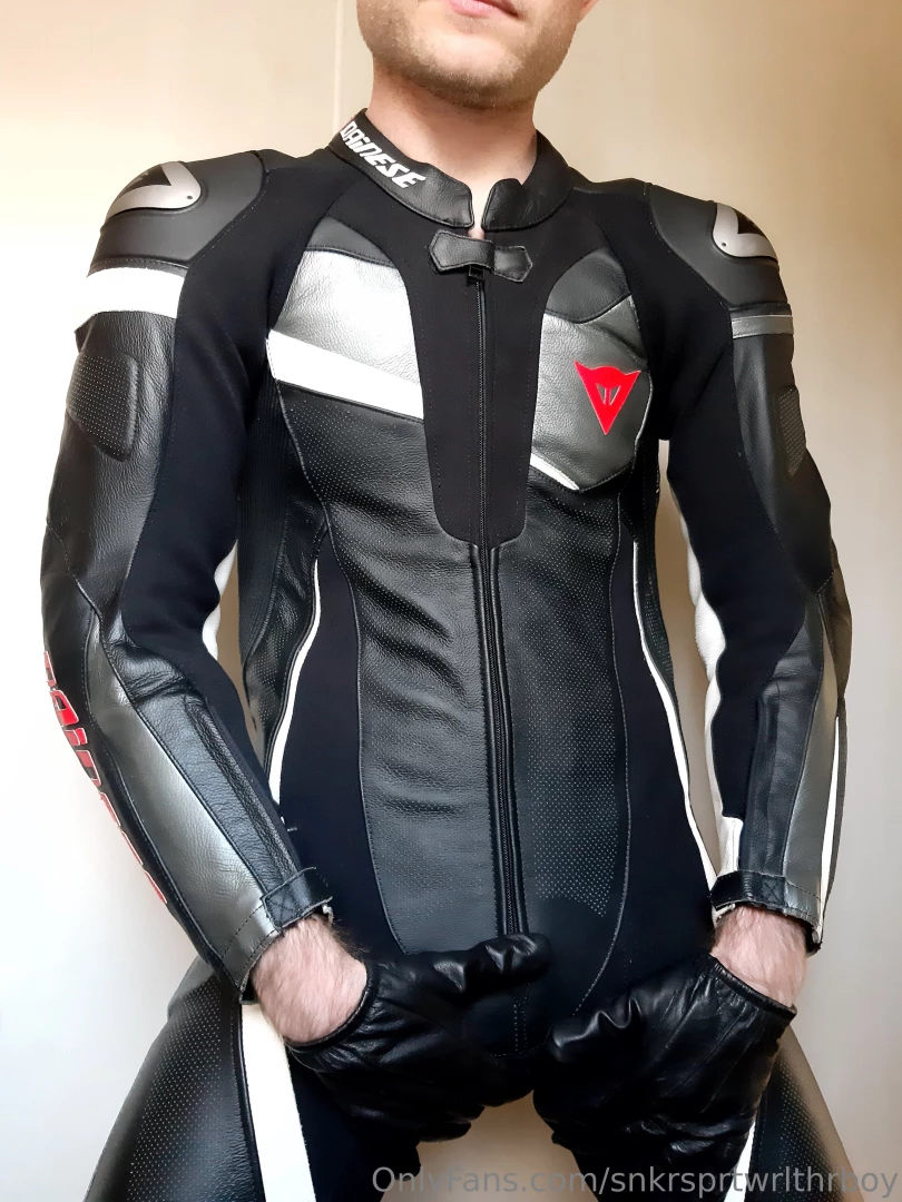 My older dainese veloster suit don t have it any more but still a hot part 12 