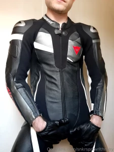 My older dainese veloster suit don t have it any more but still a hot part 12