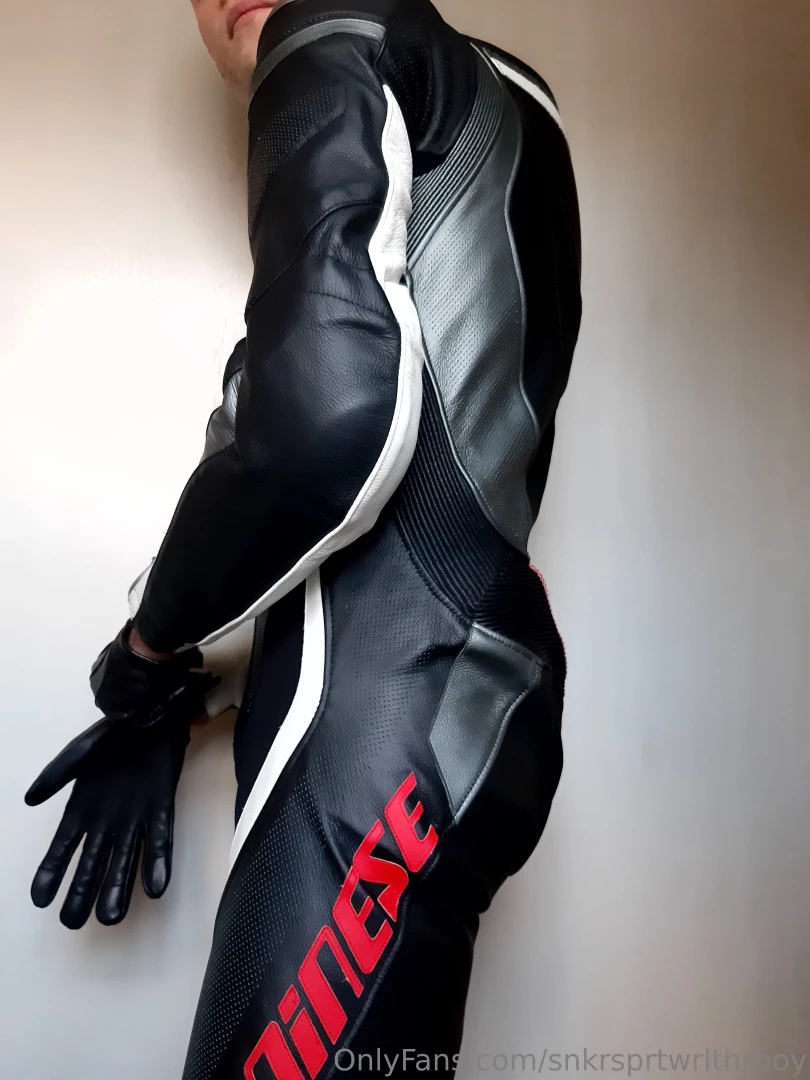 My older dainese veloster suit don t have it any more but still a hot part 15 