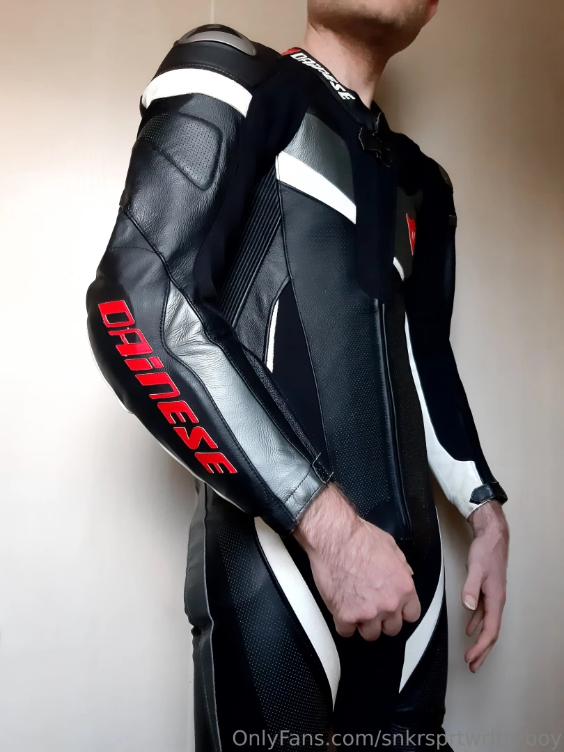 My older dainese veloster suit don t have it any more but still a hot part 20 