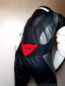 My older dainese veloster suit don t have it any more but still a hot part 18