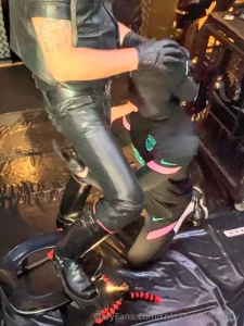 Some screenshots from my hot session with maskmaster_bl part 19